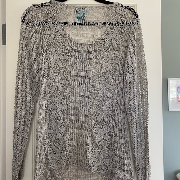 Letarte Silver crochet top - Picture 4 of 5